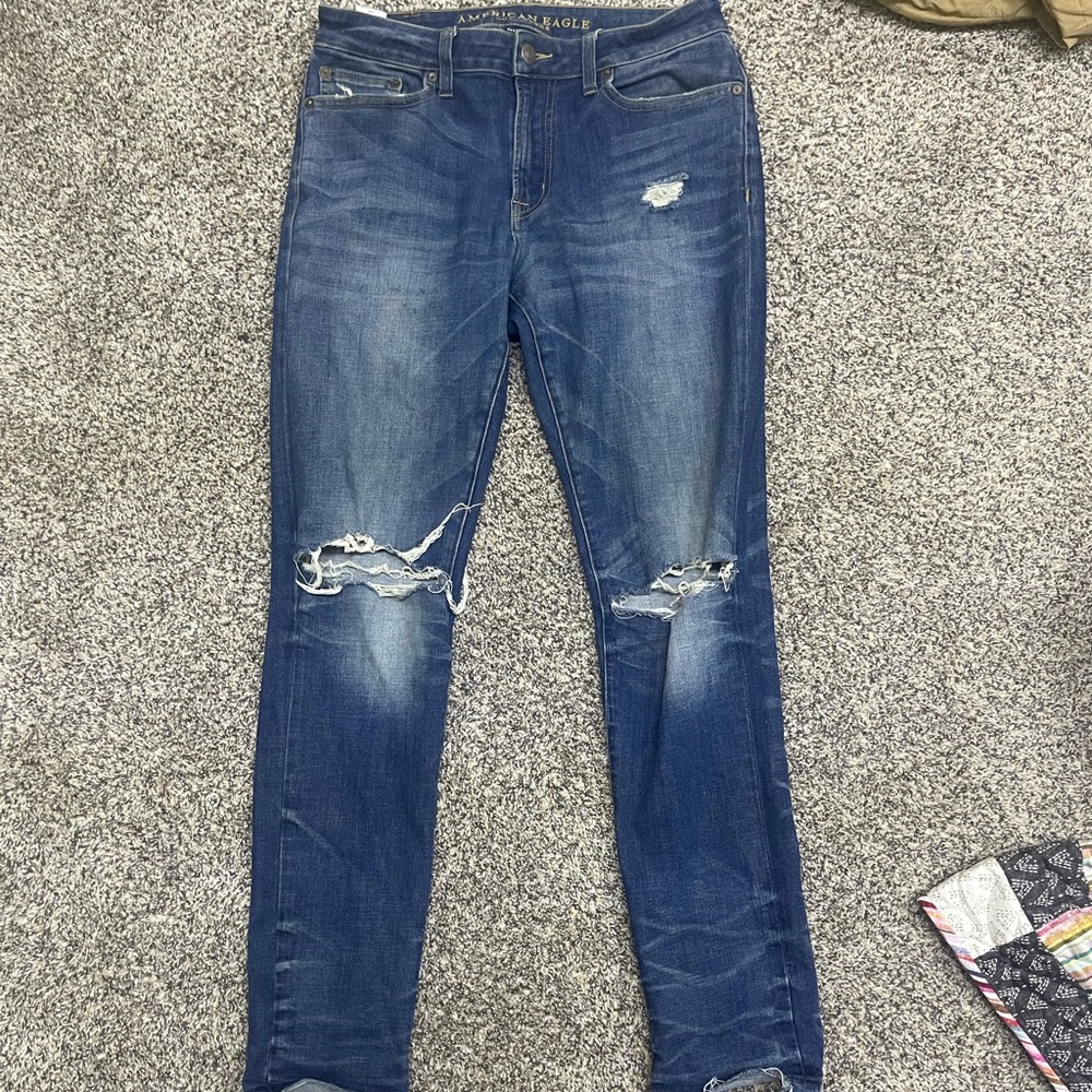 American eagle extreme flex 4 distressed blue jeans